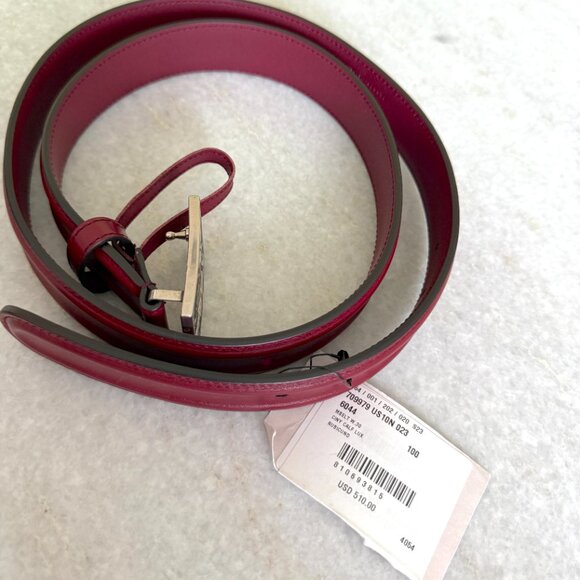 Gucci 709979 Unisex Red Leather Belt with Engraved design G Buckle, 105, 100cm - Picture 15 of 15